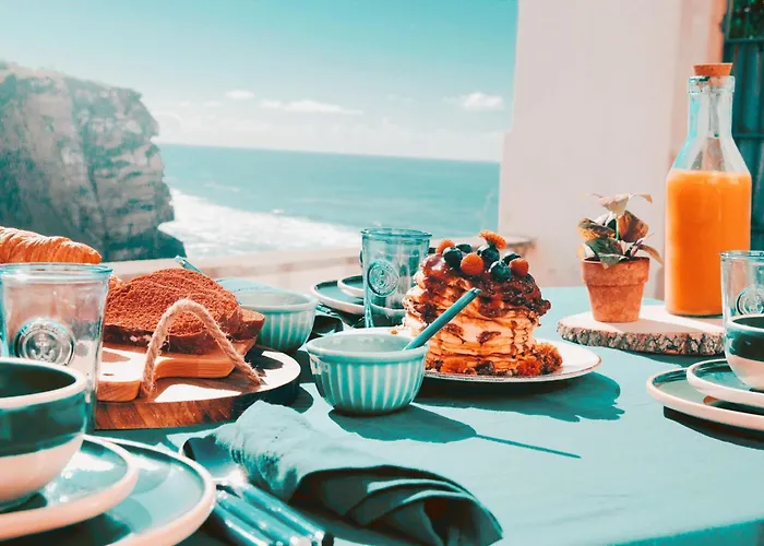 Um Lugar Ao Sol Beach House Azenhas Do Mar